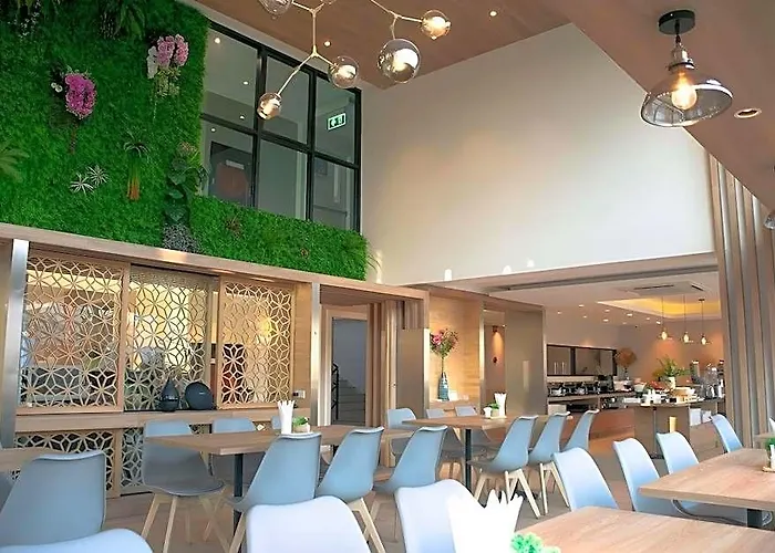 Narra 4* Бангкок