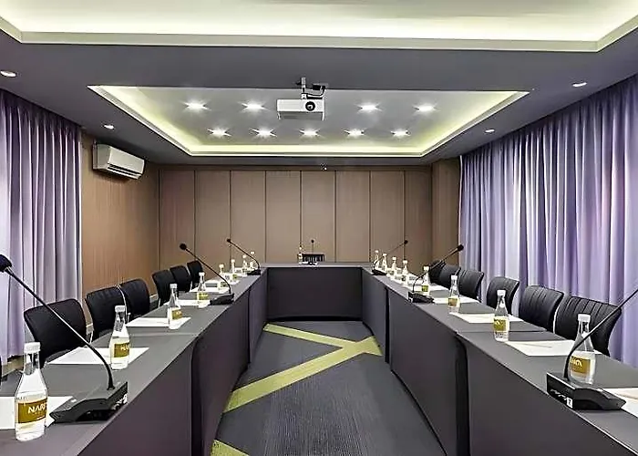 Narra Отель